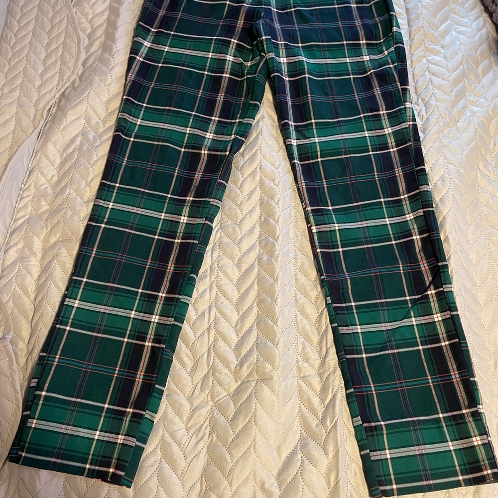 Crown & Ivy size 8 Women's Green Plaid Pants